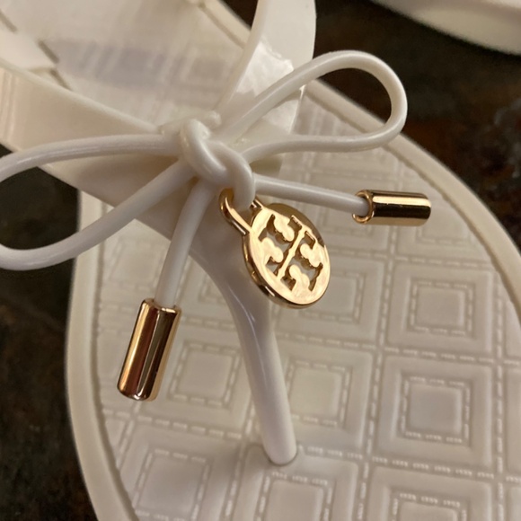 Tory Burch Ivory Gold Jelly Flip Flop Thong Bow Sandal Beach Vacation Vibes Sz 5 - Picture 12 of 13